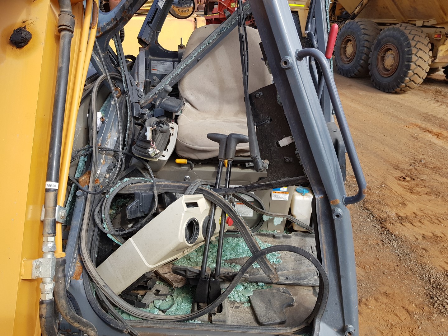 2016 CASE CX55BPS03 07349 Tilly’s Crawler Parts